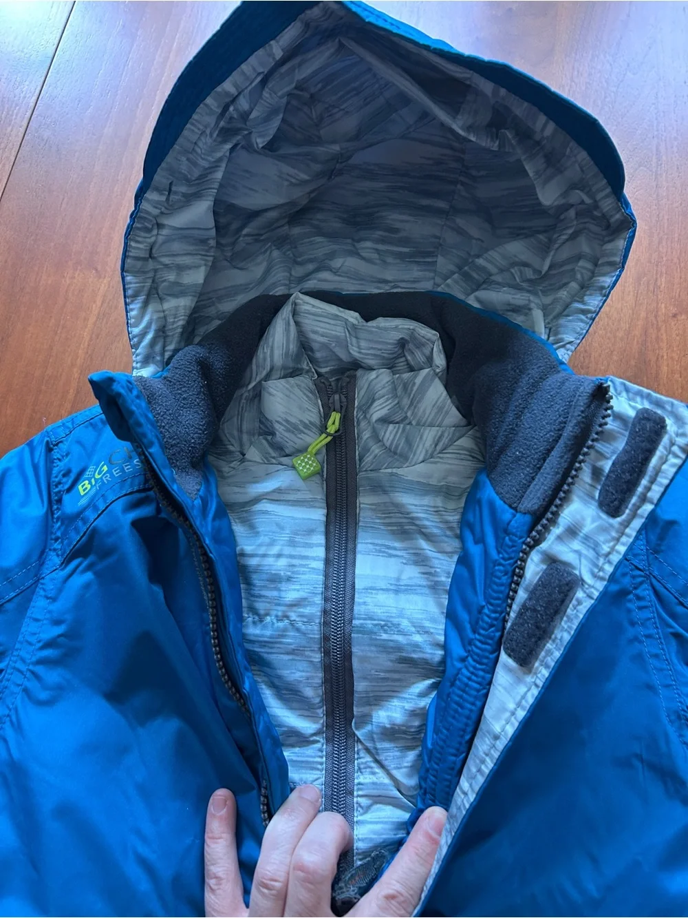 Boys Blue Hooded Ski Jacket Sz 5